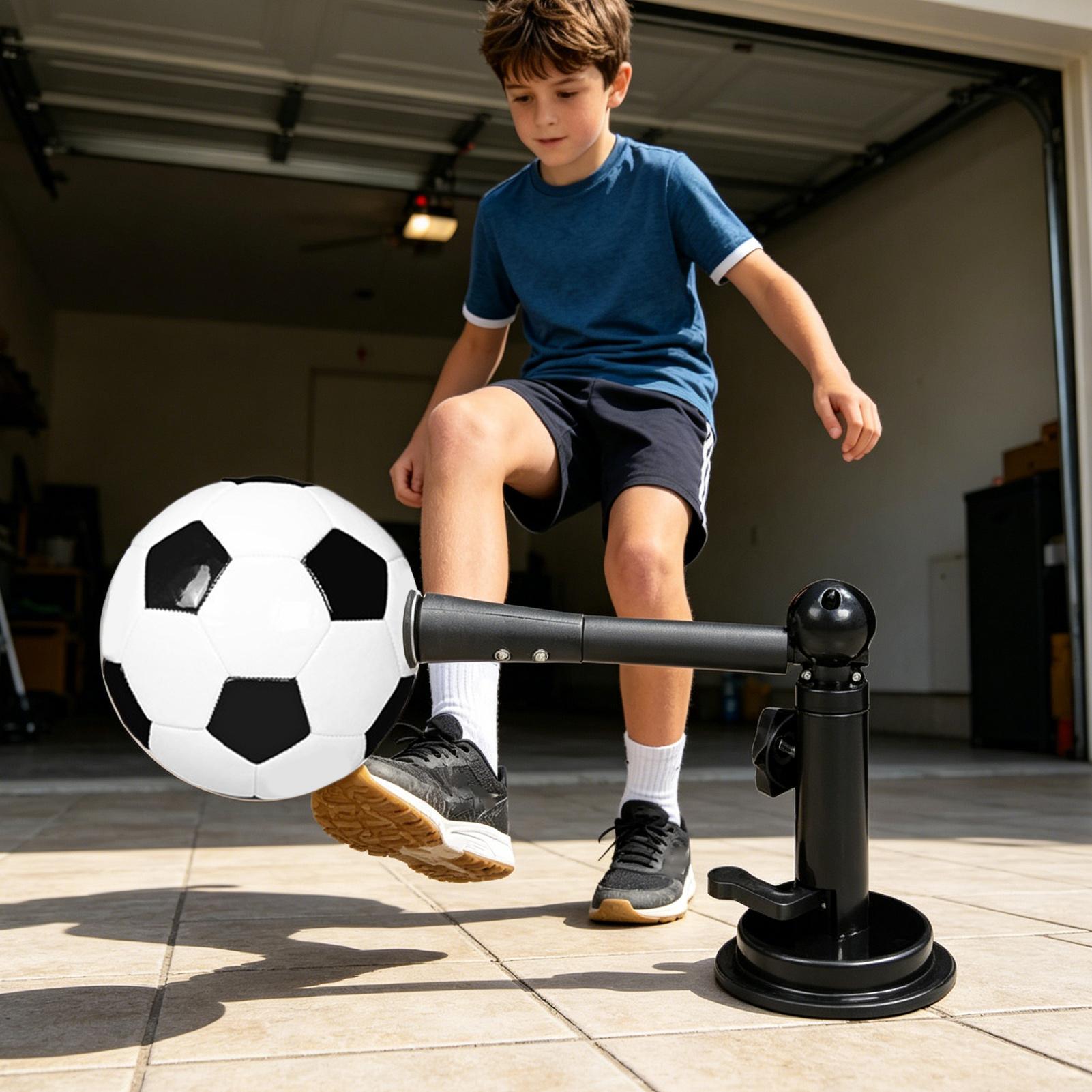 サッカー練習補助具 ハンズフリーサッカーボールキック練習用  - Sports Equipment For Schools のレビューと価格